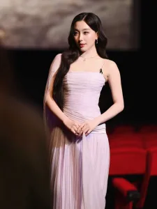 อ๊ะอาย กรณิศ รูปโปรไฟล์และไลฟ์สไตล์ 8