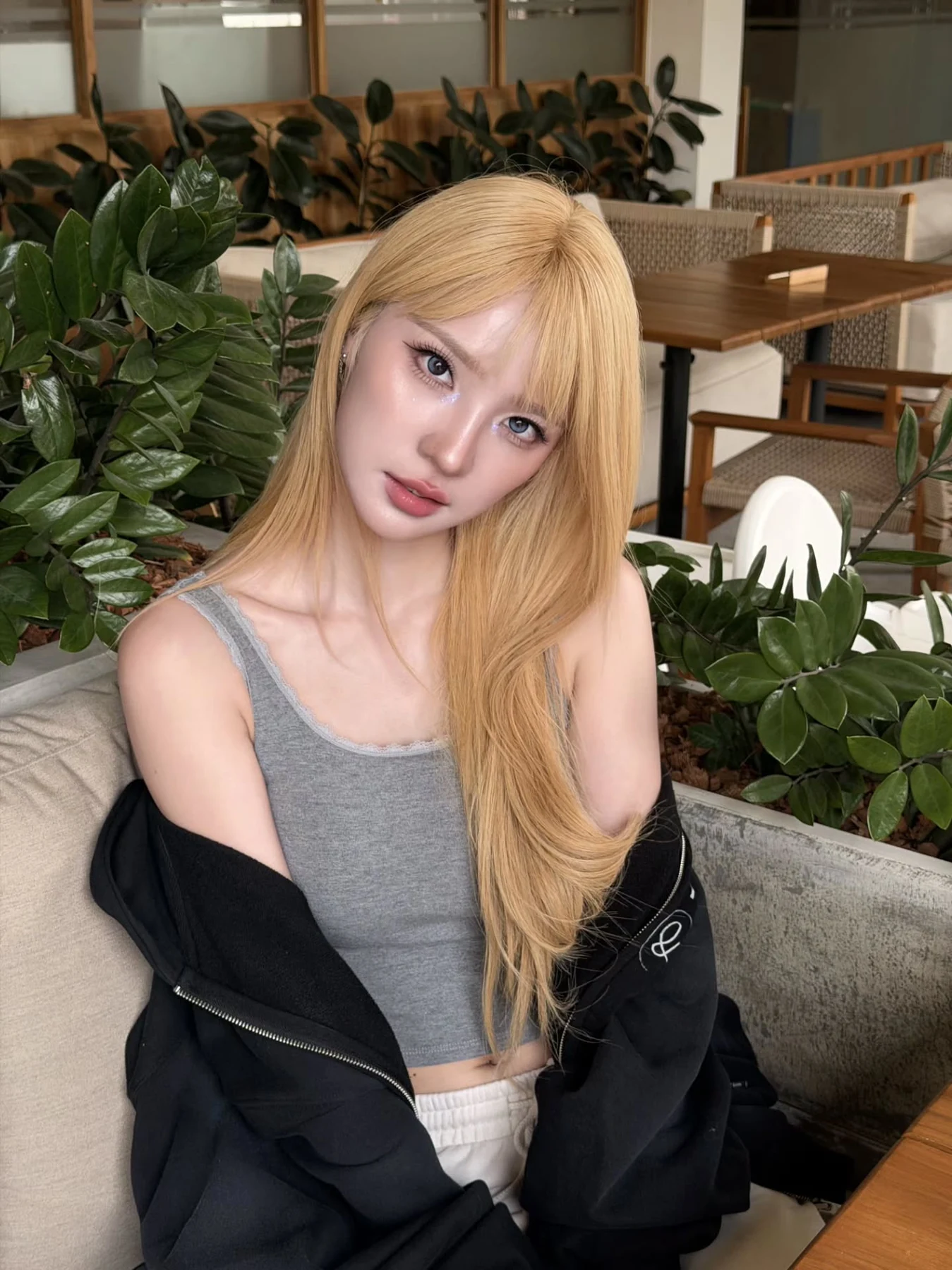 แจน ลุคออกงานและผลงาน 2