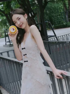 เนเน่ พรนับพัน รูปโปรไฟล์และไลฟ์สไตล์ 5