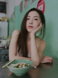 เนเน่ พรนับพัน รูปโปรไฟล์และไลฟ์สไตล์ 7